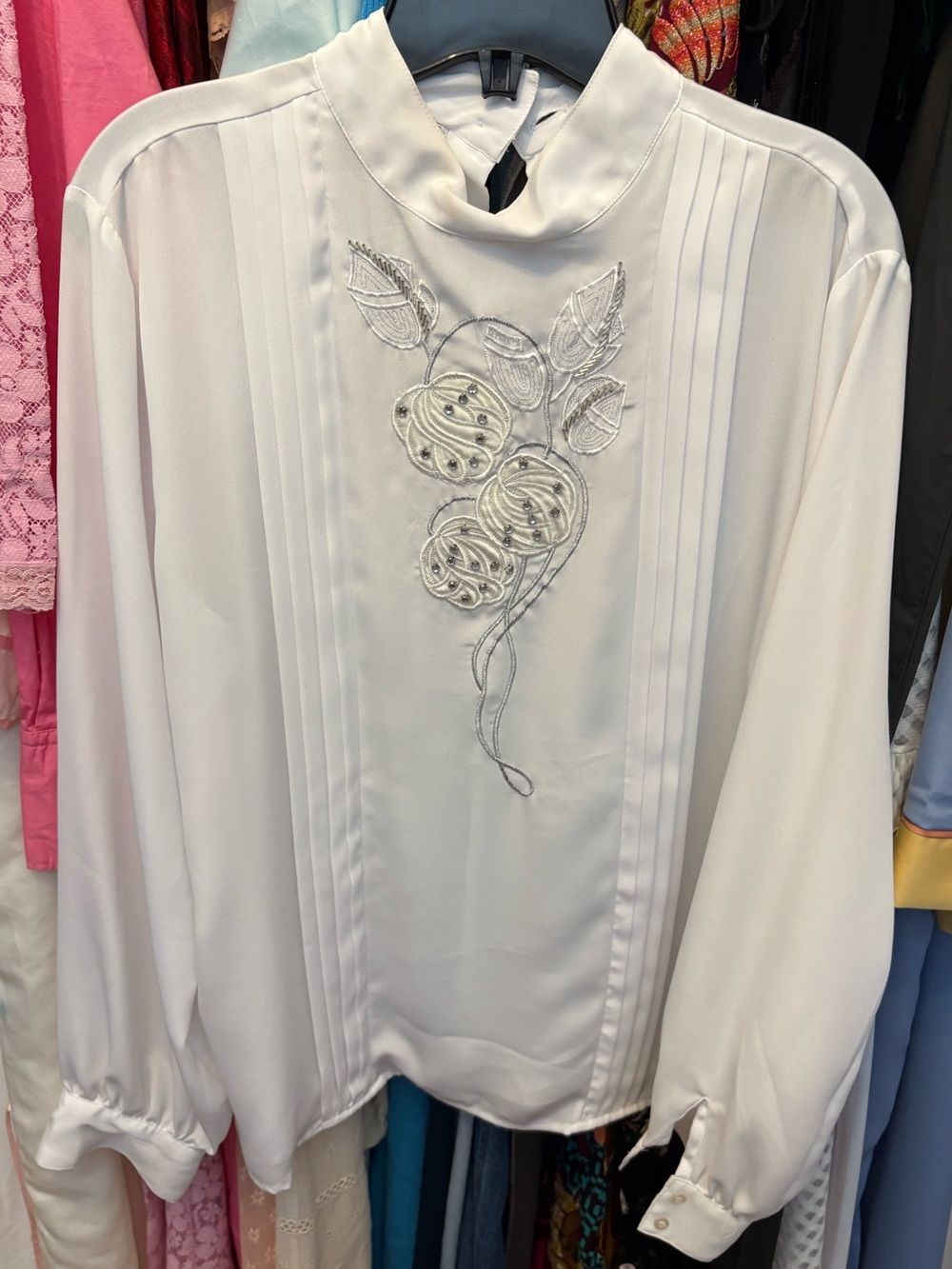 Eaton Vintage Embroidered Beaded Women's Blouse